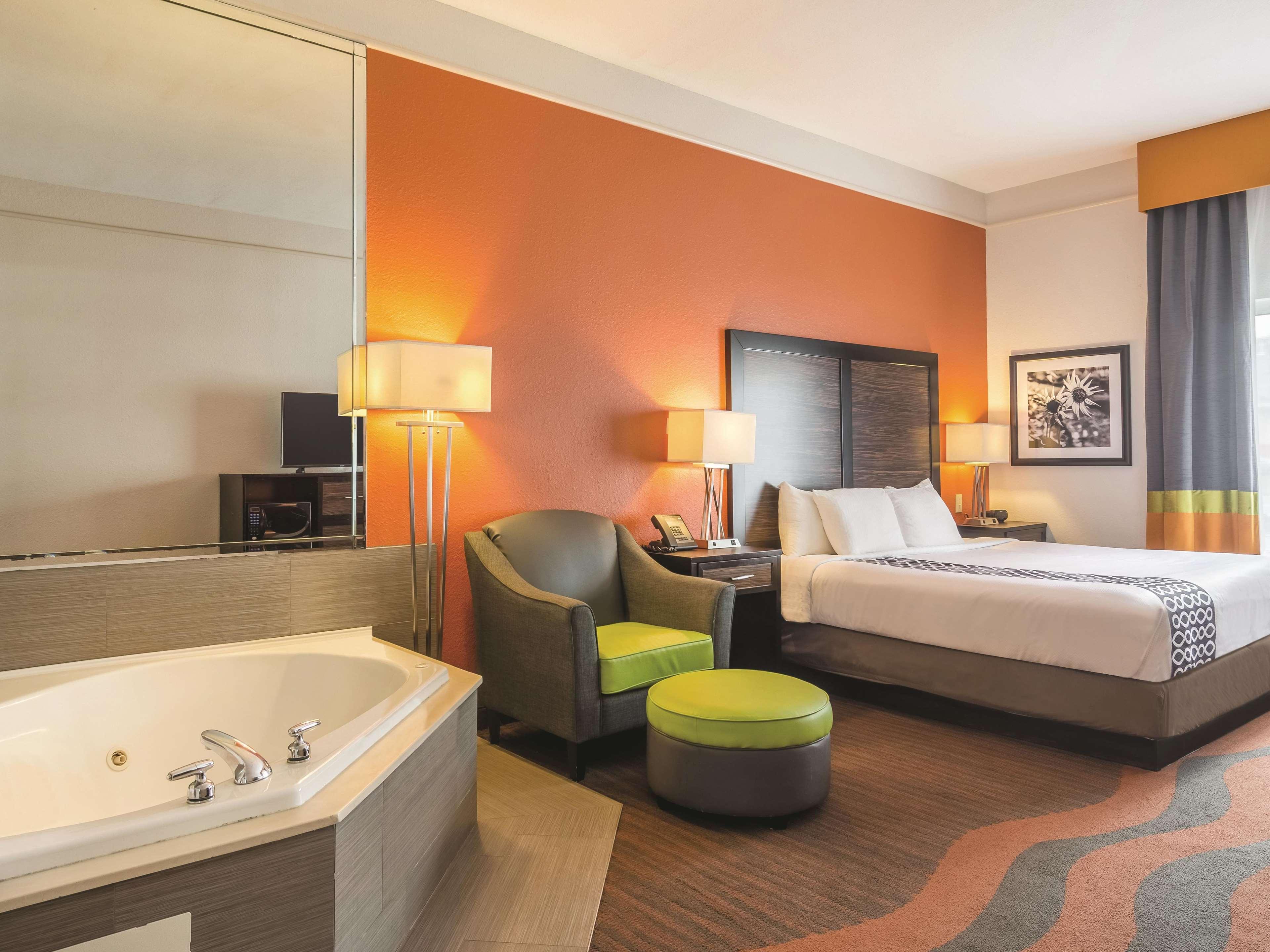 La Quinta By Wyndham פרטוויל מראה חיצוני תמונה